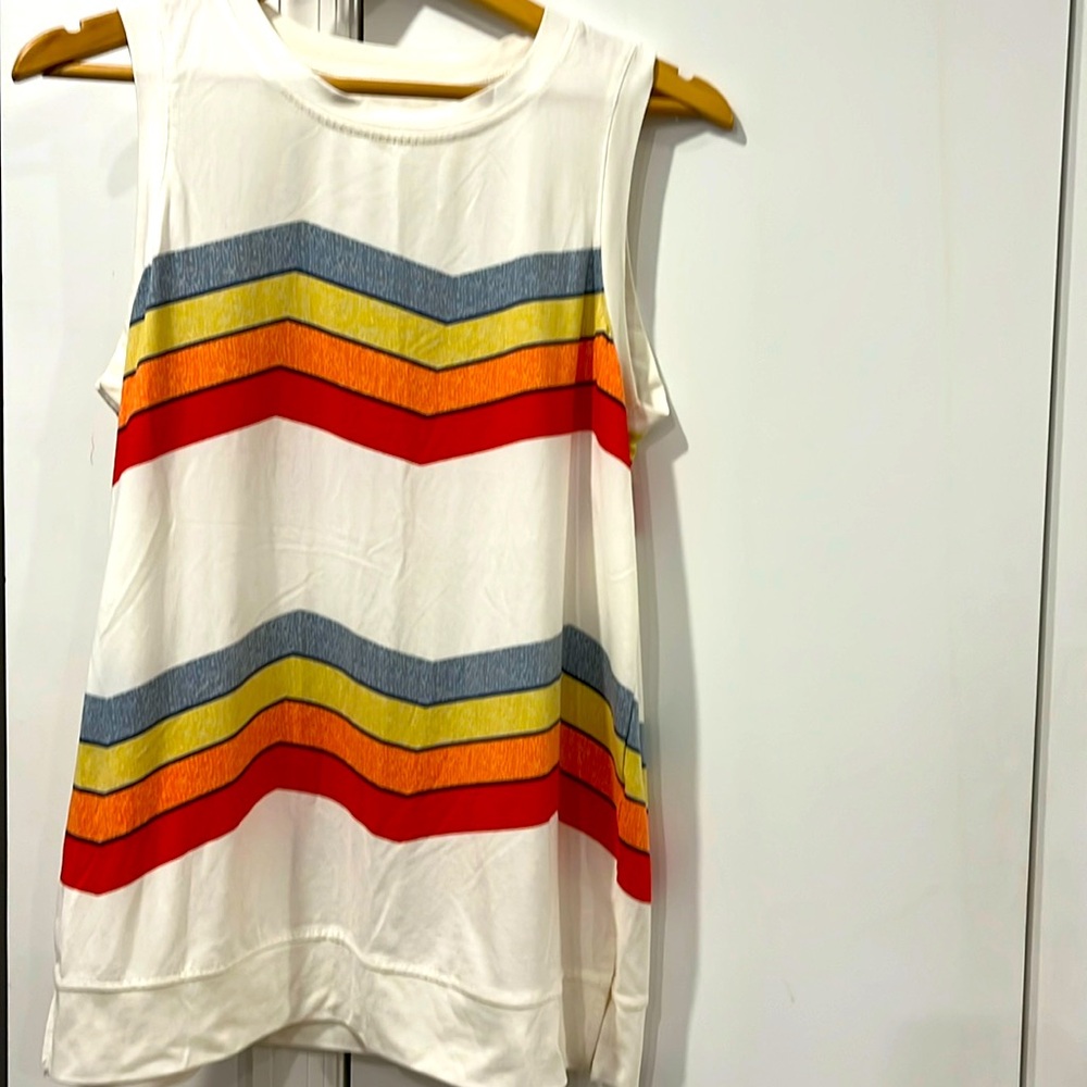 Long light tank top
